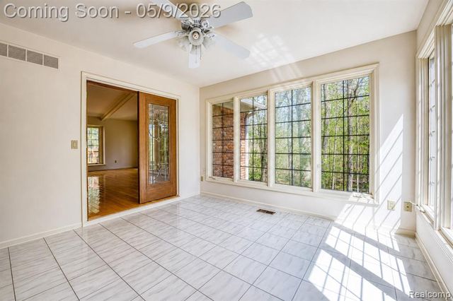 27966 Trailwood Court, Farmington, MI 48331