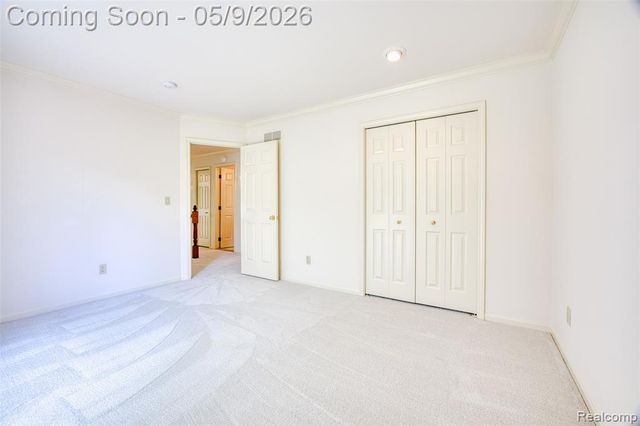 27966 Trailwood Court, Farmington, MI 48331