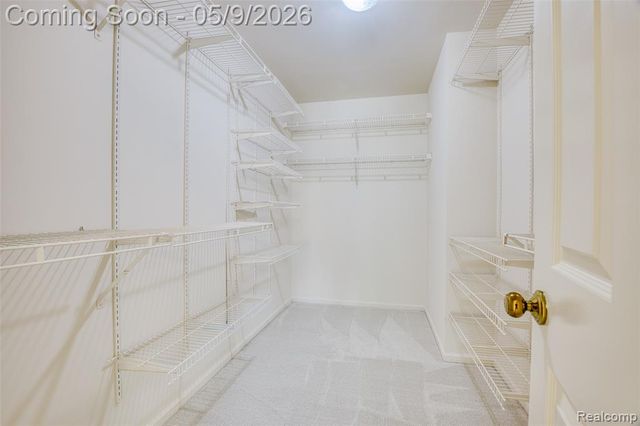 27966 Trailwood Court, Farmington, MI 48331
