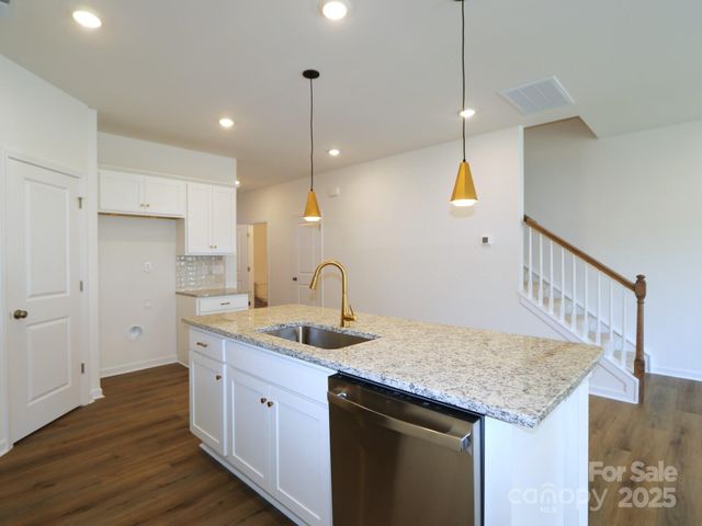 759 Kitfox Drive NW, Concord, NC 28027