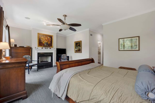 1727 W PETERSON Avenue, Chicago, IL 60660