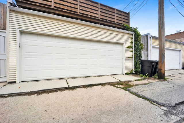 1727 W PETERSON Avenue, Chicago, IL 60660