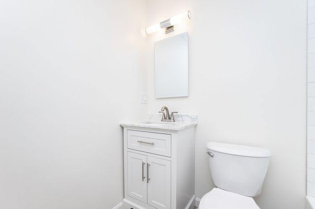 142 Kenrick 23, Boston, MA 02135