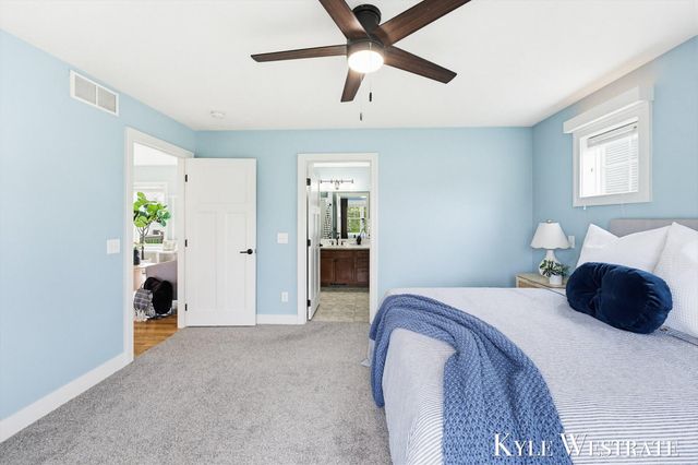 3297 Dogwood Lane, Zeeland, MI 49464