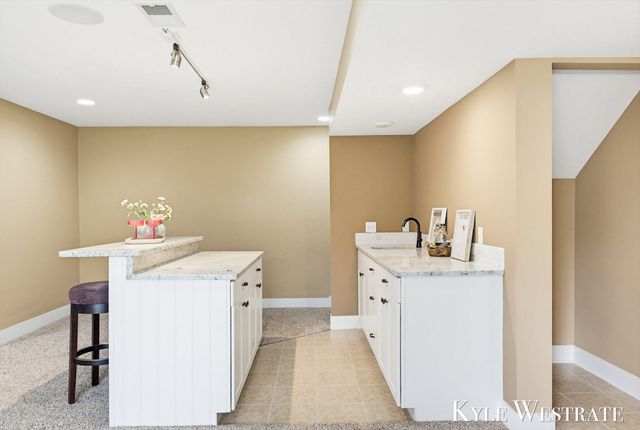 3297 Dogwood Lane, Zeeland, MI 49464