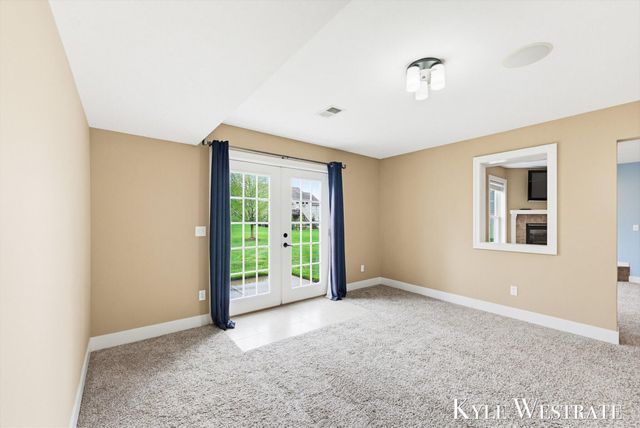 3297 Dogwood Lane, Zeeland, MI 49464