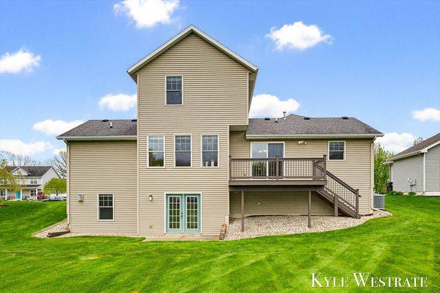3297 Dogwood Lane, Zeeland, MI 49464