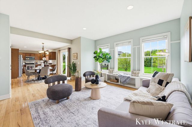 3297 Dogwood Lane, Zeeland, MI 49464