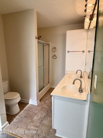 501 College View Dr, Elizabethtown, KY 42701
