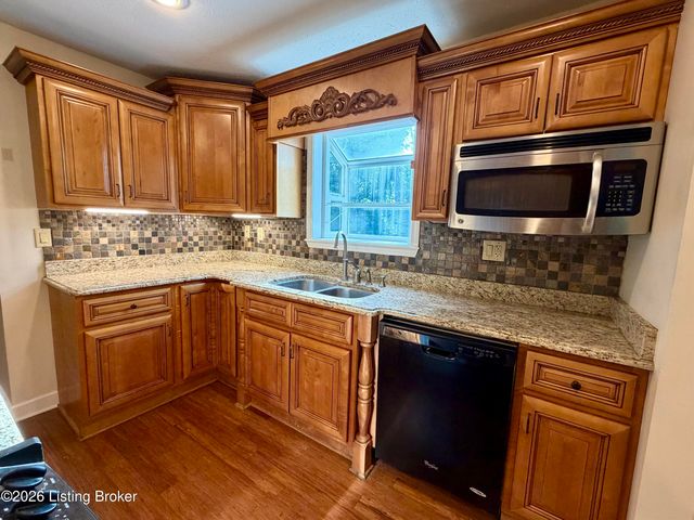 501 College View Dr, Elizabethtown, KY 42701