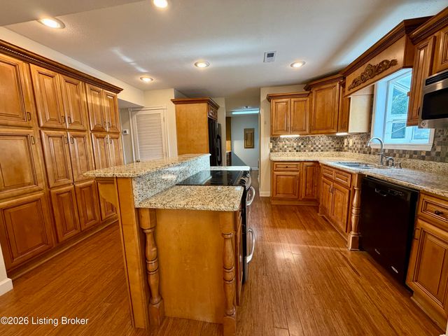 501 College View Dr, Elizabethtown, KY 42701
