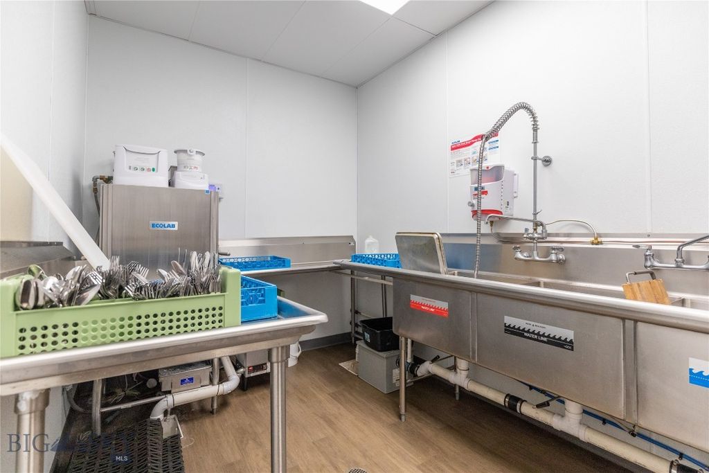 53 E Park Street, Butte, MT 59701 photo 40