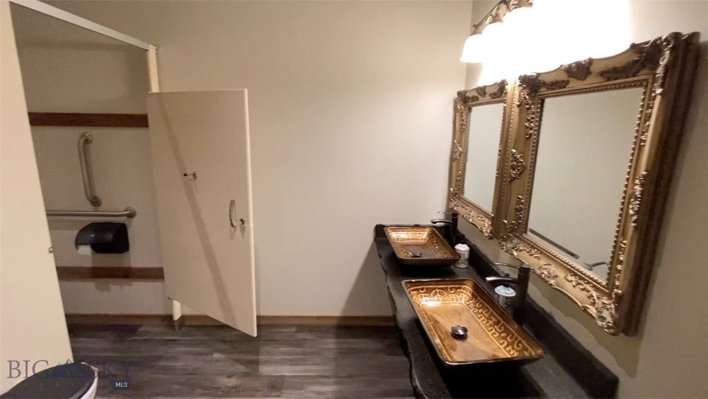 53 E Park Street, Butte, MT 59701 photo 46