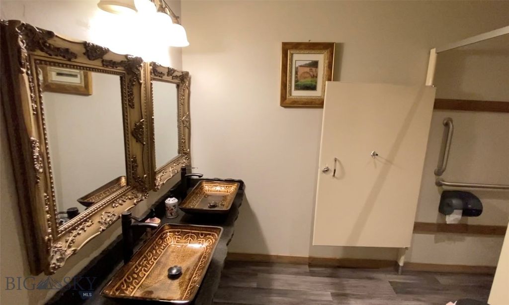 53 E Park Street, Butte, MT 59701 photo 48