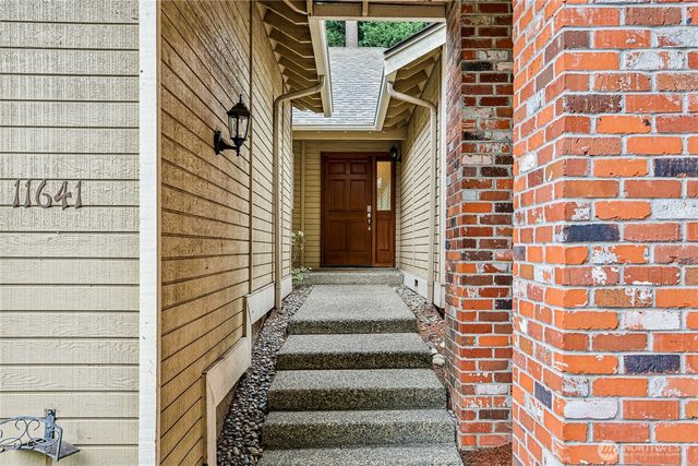 11641 NE 95th Street, Kirkland, WA 98033