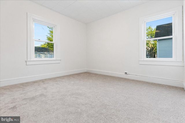 3 WILLOW ST, Princeton, NJ 08542
