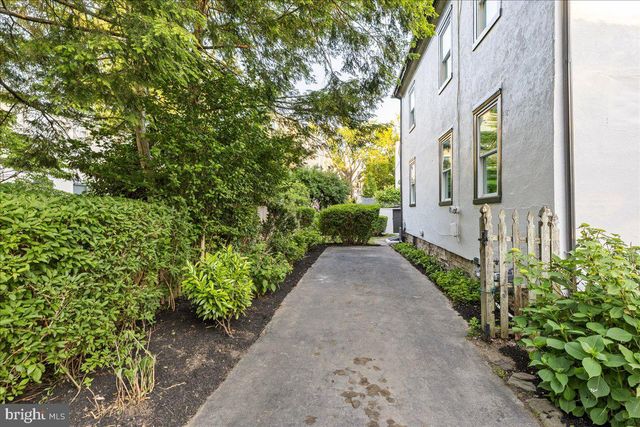 3 WILLOW ST, Princeton, NJ 08542