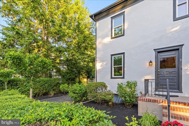 3 WILLOW ST, Princeton, NJ 08542