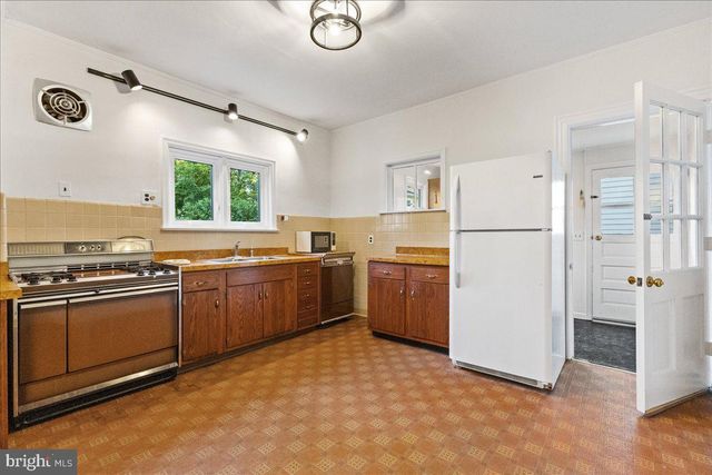 3 WILLOW ST, Princeton, NJ 08542