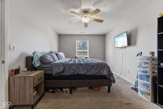 2227 Rolling Hill Court, Columbus, IN 47201