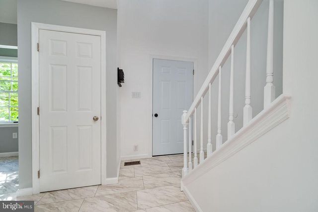 39-2 MINT TIER, Reading, PA 19606