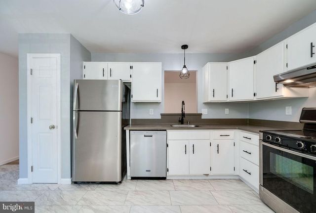 39-2 MINT TIER, Reading, PA 19606