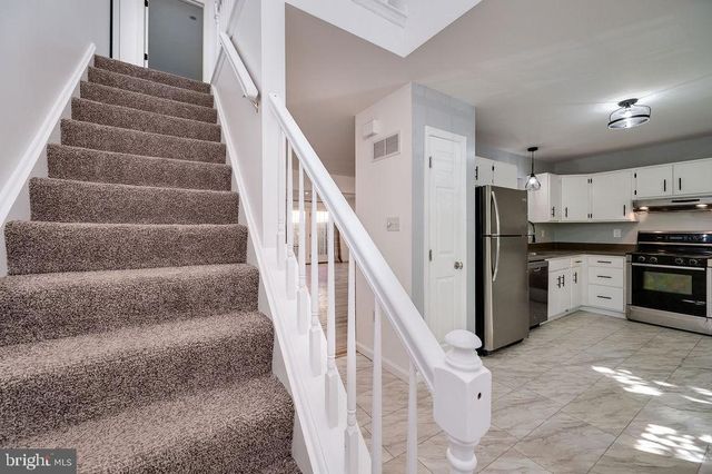 39-2 MINT TIER, Reading, PA 19606