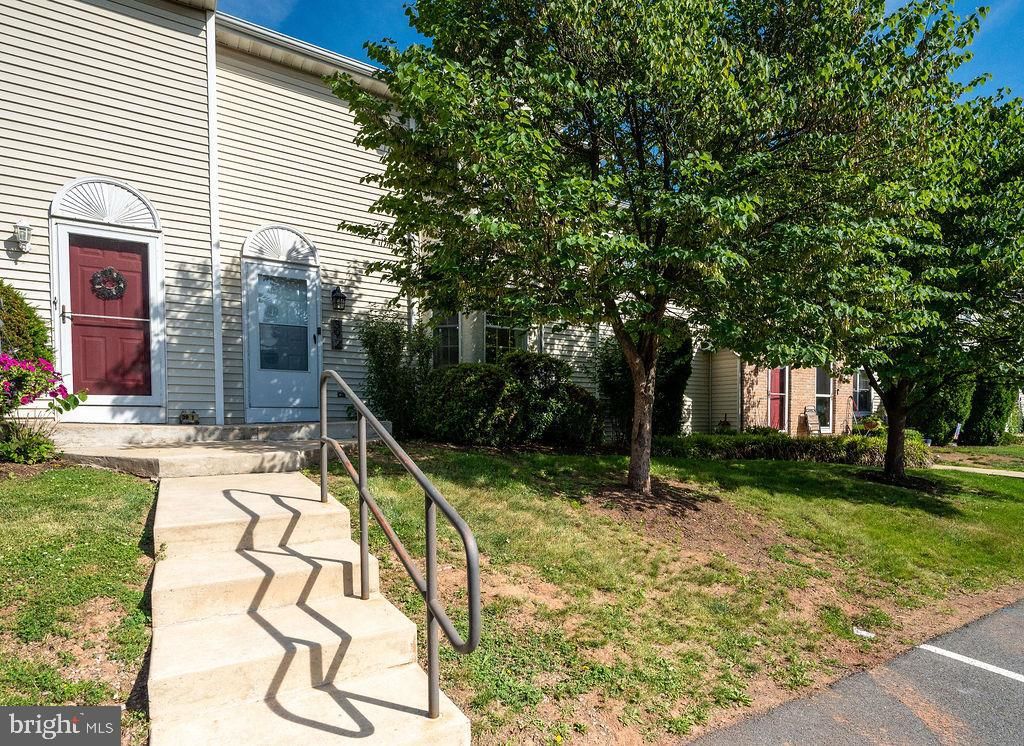 39-2 MINT TIER, Reading, PA 19606