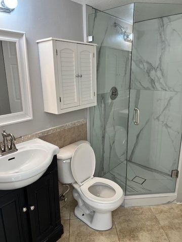 8189 Thames Boulevard D, Boca Raton, FL 33433