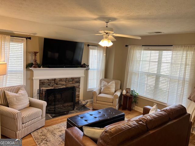 101 Providence Road, Dallas, GA 30157