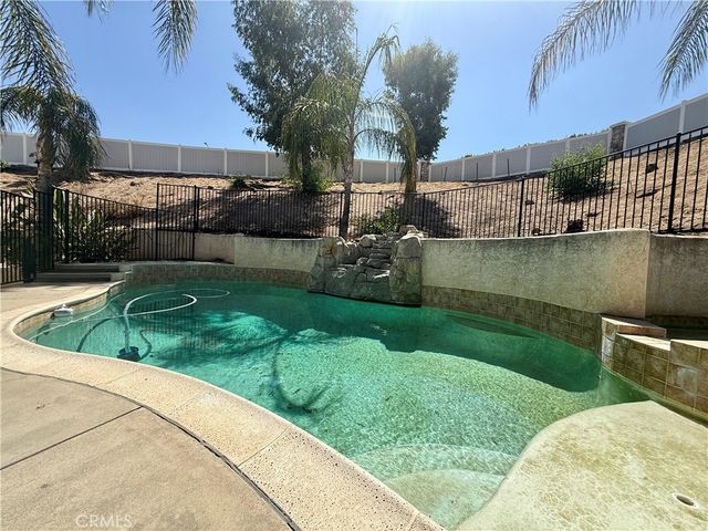 27577 Echo Canyon Court, Corona, CA 92883