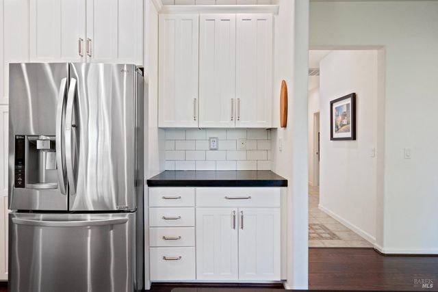 120 Eichten Ln, Penngrove, CA 94951