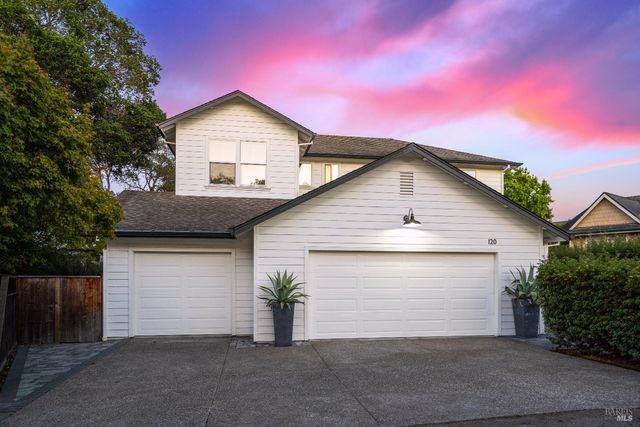 120 Eichten Ln, Penngrove, CA 94951