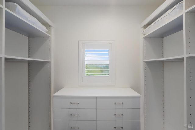 120 Eichten Ln, Penngrove, CA 94951