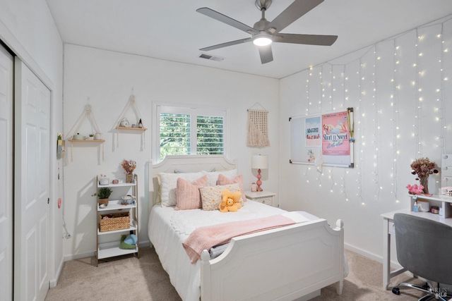 120 Eichten Ln, Penngrove, CA 94951