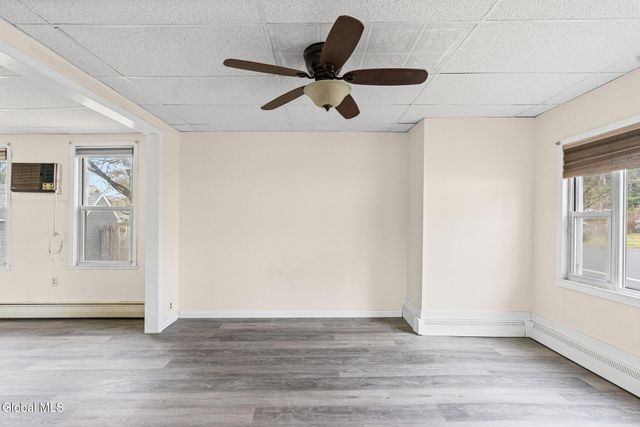 246 E Campbell Road, Rotterdam, NY 12303