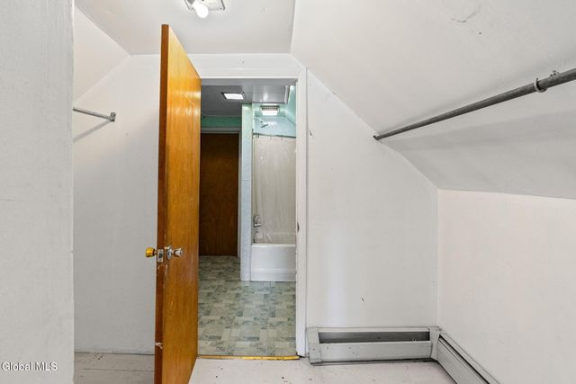 246 E Campbell Road, Rotterdam, NY 12303