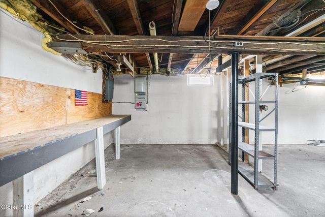 246 E Campbell Road, Rotterdam, NY 12303