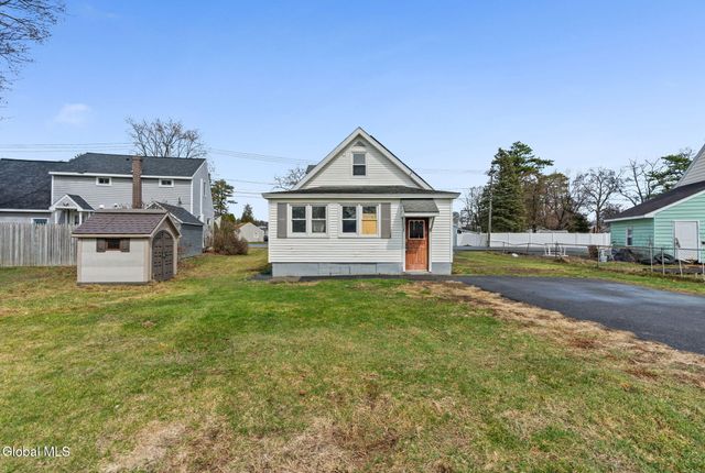 246 E Campbell Road, Rotterdam, NY 12303