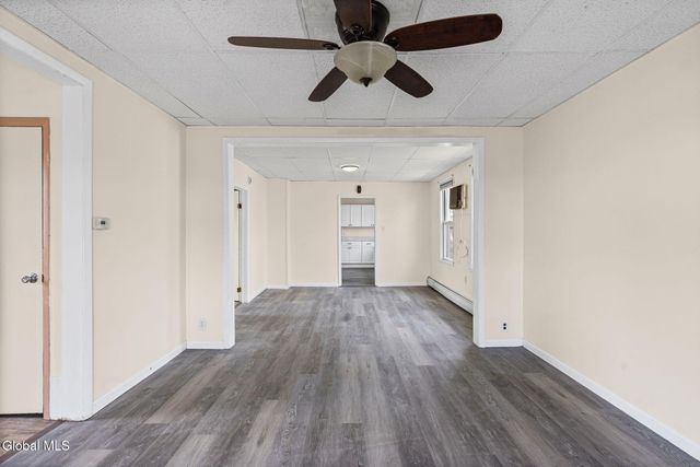 246 E Campbell Road, Rotterdam, NY 12303