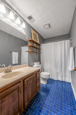 1136 Bay Meadows Drive, Lexington, KY 40514