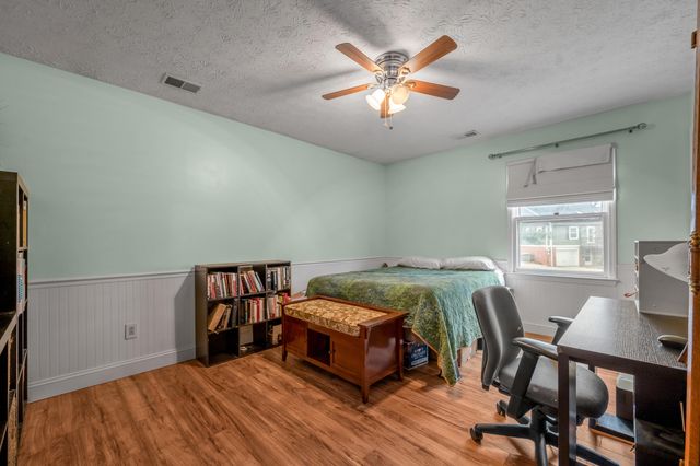 1136 Bay Meadows Drive, Lexington, KY 40514