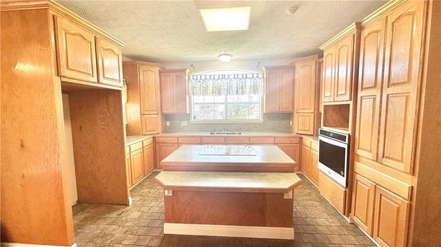 112 THORNWOOD Drive, Mansura, LA 71350