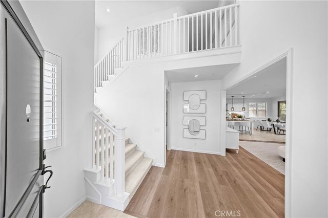 124 Gulfstream, Irvine, CA 92620