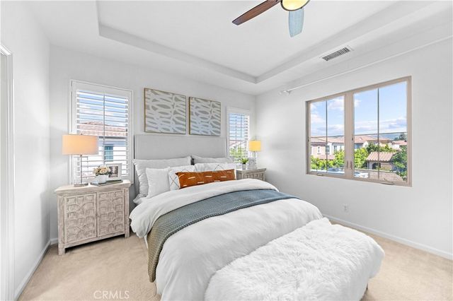 124 Gulfstream, Irvine, CA 92620