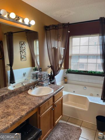 11811 Registry Boulevard, Hampton, GA 30228