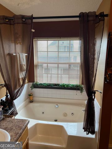 11811 Registry Boulevard, Hampton, GA 30228