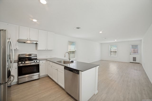 7631 Parish, San Antonio, TX 78653