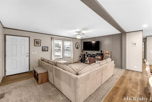 1285 Ashbrook Street, Belmont, MI 49306