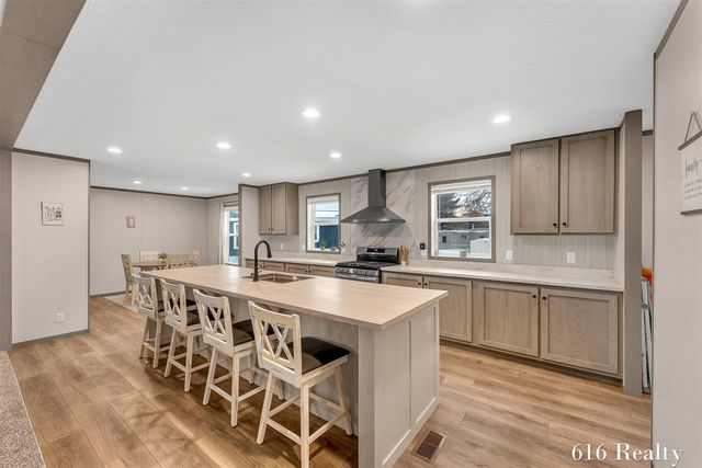 1285 Ashbrook Street, Belmont, MI 49306